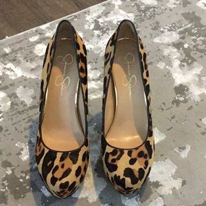 Super cute brand new cheetah heels